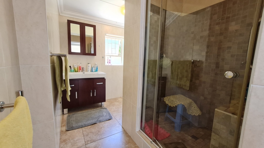 4 Bedroom Property for Sale in Linkside Western Cape